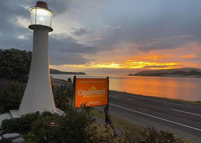 Opononi Lighthouse