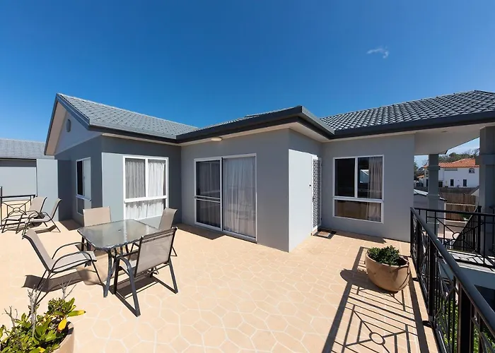 Meridian Beachside Apartments