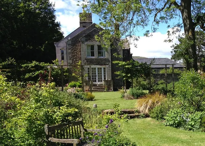 Ingram House Bed & Breakfast