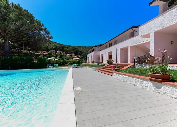 Elba Island Resort Pool & Tennis Nisporto