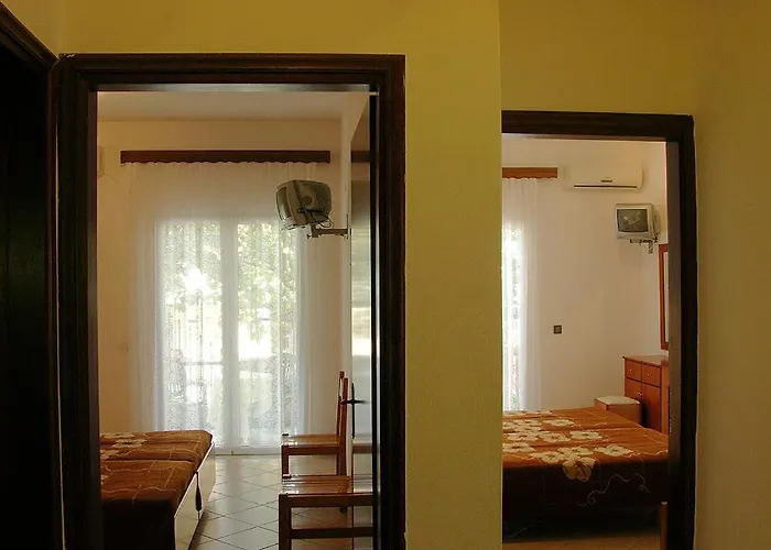 Elena Appartments