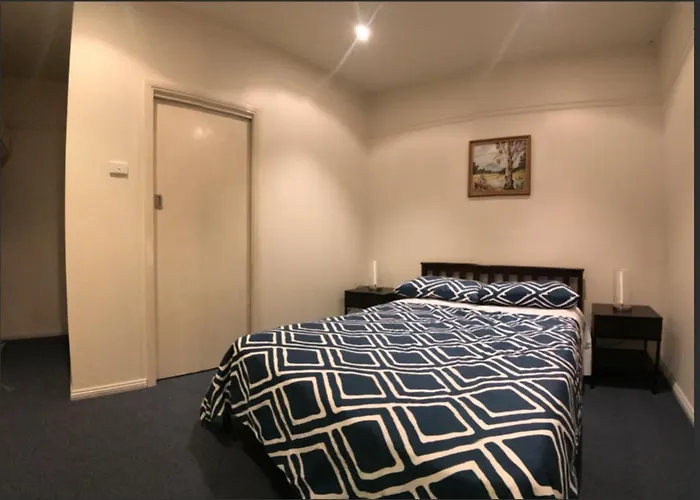 Malvern Backpackers