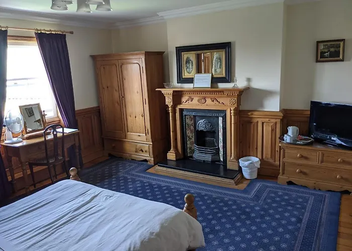 The Londesborough Arms Bar With En-Suite Rooms