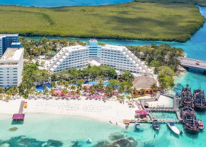 Oasis Palm Hotel Cancun - 4 star Hotel