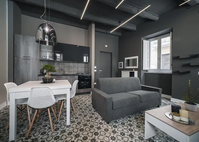 Palazzo Paladini - Luxury Suites In The Heart Of The Old Town
