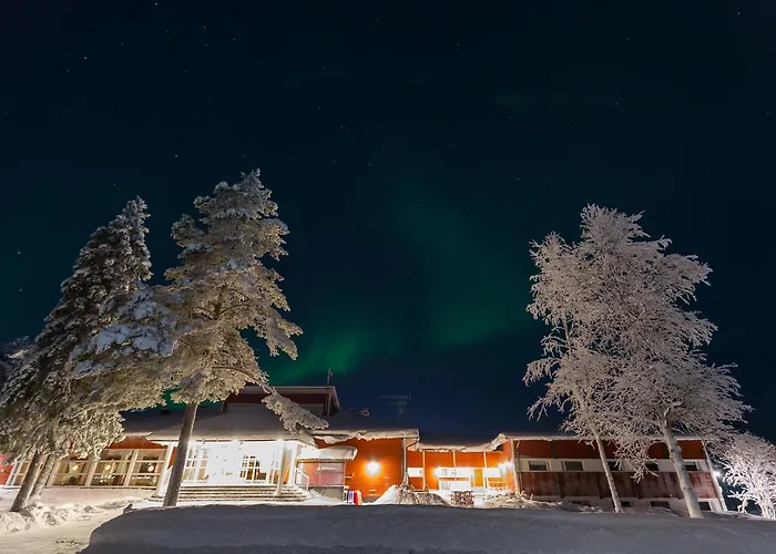 Yllaes Lake Hotel