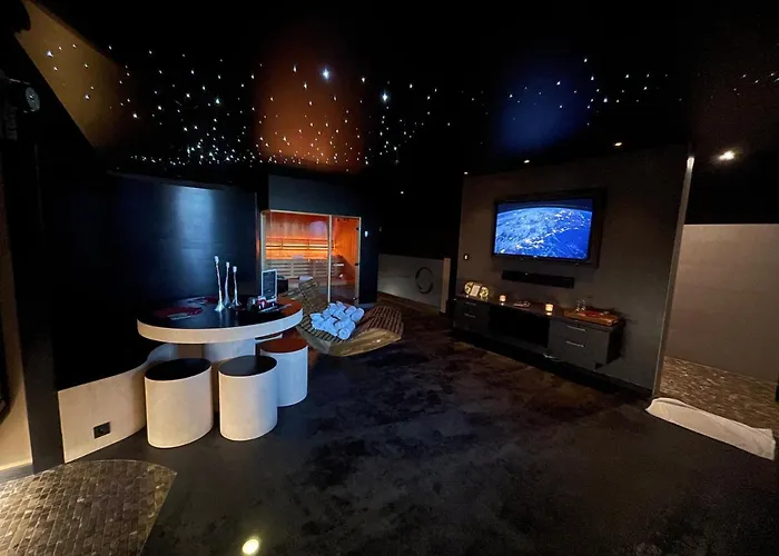 Octavie - Suite de luxe à Tournai avec piscine privée, jacuzzi, sauna et hammam