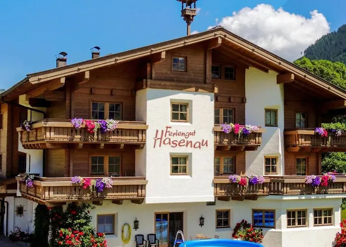 Feriengut Hasenau Aparthotel Saalbach-Hinterglemm
