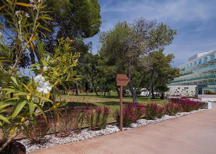 Els Pins Resort & Spa - Emar Hotels San Antonio 