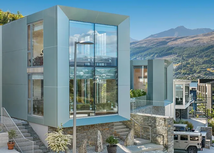 Lanah Residence