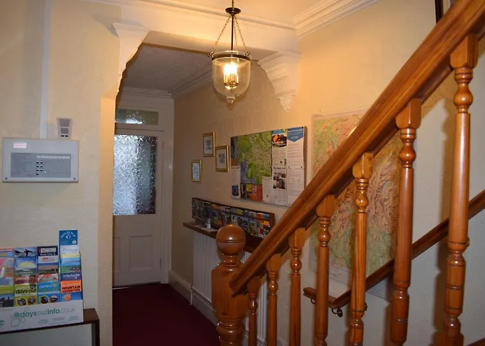 Cragside Guest House