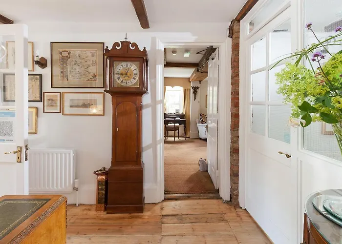 The Old House Guest House Salisbury