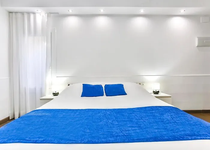 Laramond Barcelona Rooms
