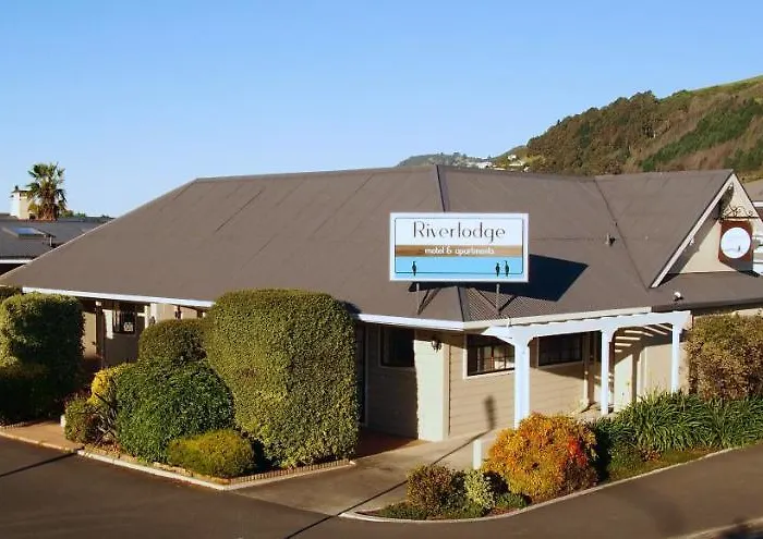 Riverlodge