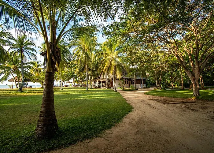 Andilana Lodge