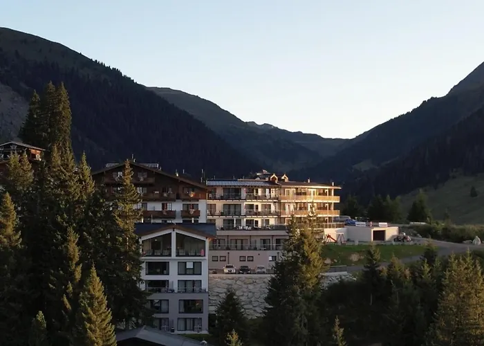 Ursprungs Panorama Hotel Königsleiten