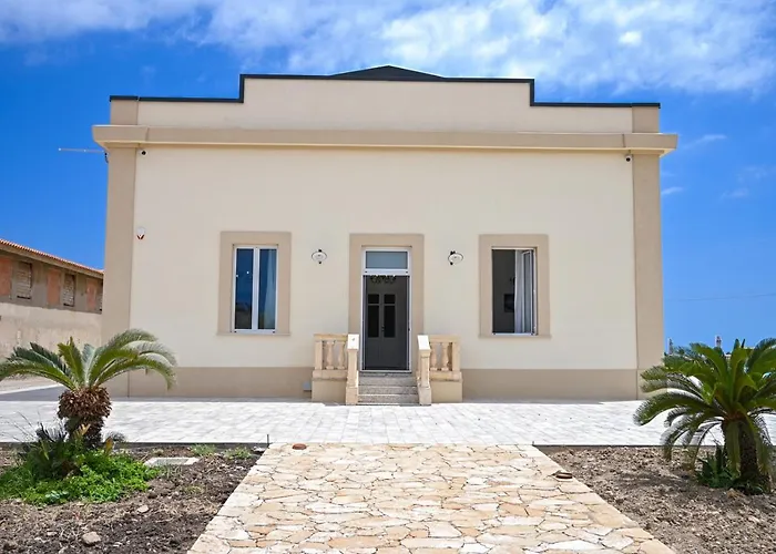 Dimora Savarino Marzamemi Suites With Pool