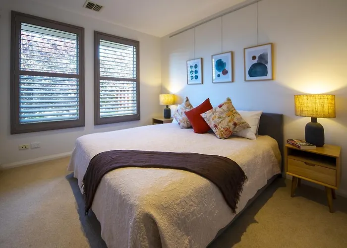 Mews Cottages Gisborne