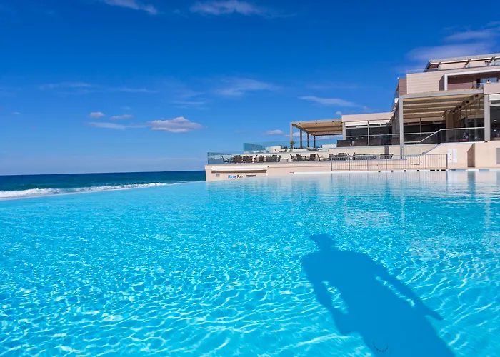 I Resort Beach Hotel&Spa