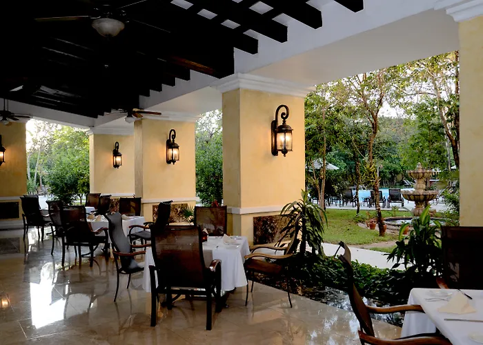 Courtyard By Marriott Cancun Airport Alfredo V. Bonfil