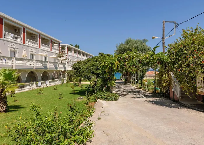 Belussi Beach Hotel&Suites Psarou 