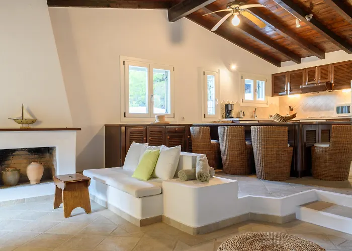 Skiathos Holidays Suites & Villas