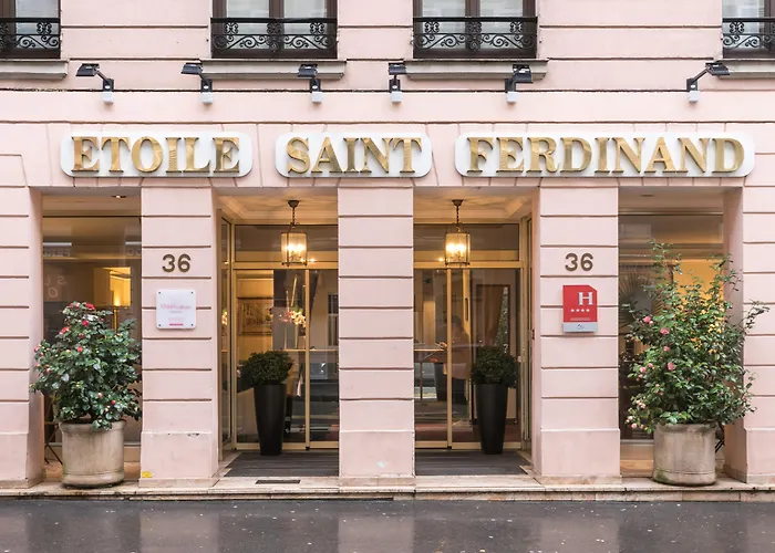Hotel Etoile Saint Ferdinand by Happyculture