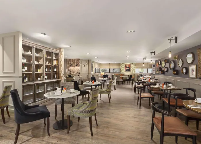 Ramada & Suites By Wyndham Coventry
