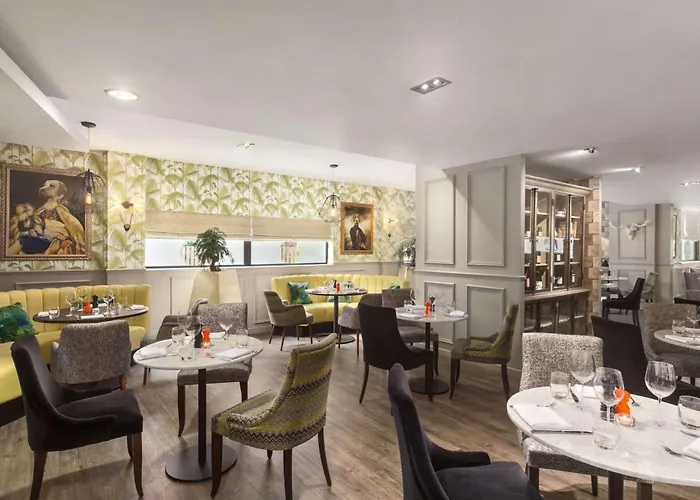 Ramada & Suites By Wyndham Coventry