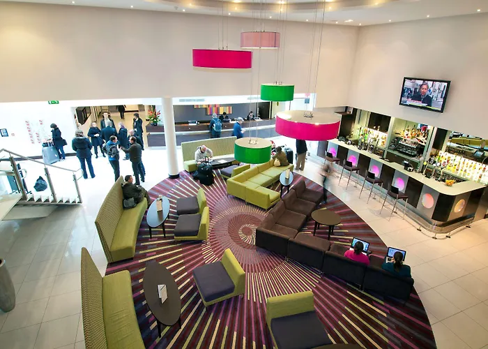 Doubletree By Hilton London Heathrow Airport Hotel Hounslow