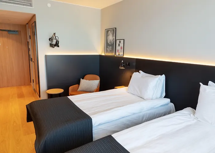 Holiday Inn - Expo By Ihg