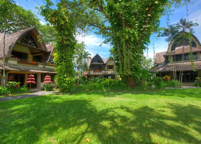 Hotel Vila Lumbung Seminyak 