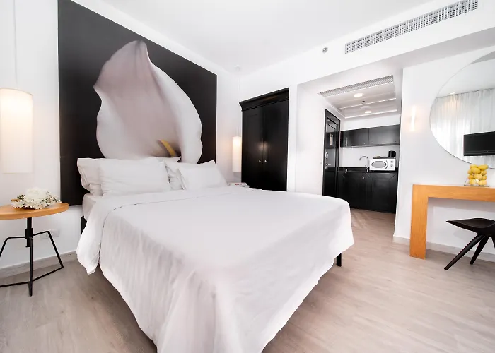 Savoy Sea Side Hotel (Adults Only)