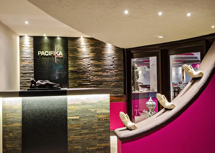 Accra Beach Hotel Christchurch