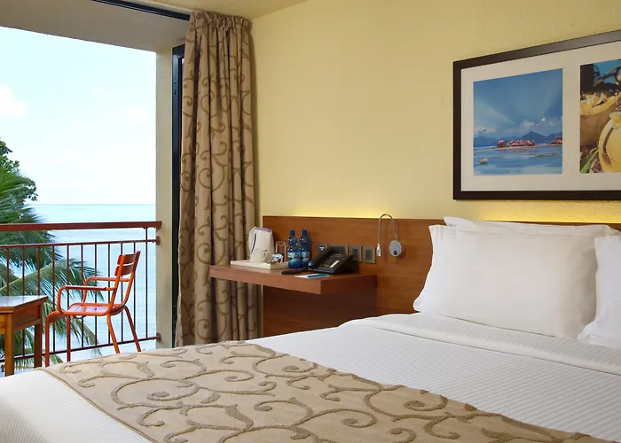 Coral Strand Smart Choice Beau Vallon 