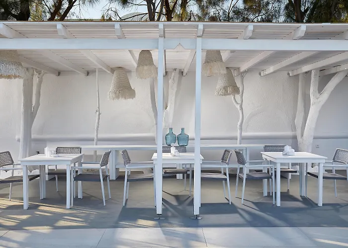 Petri Suites Agios Georgios 