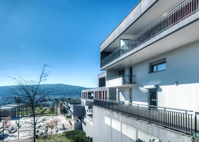 Zenitude Hôtel-Résidences Les Hauts Du Chazal