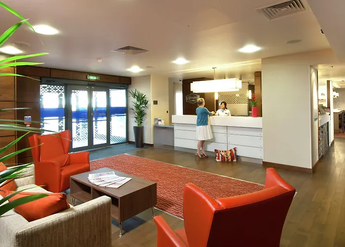 Hampton By Hilton Corby