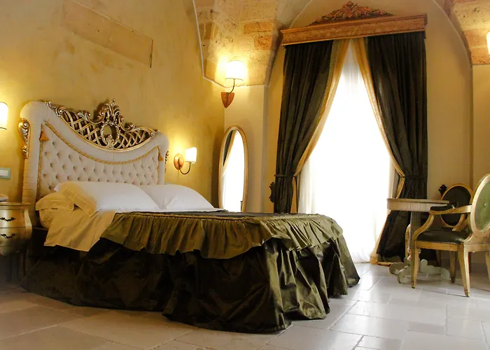 Kelina Charme Hotel By Cantine Due Palme