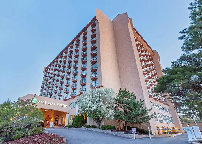 Embassy Suites By Hilton Kansas City Plaza