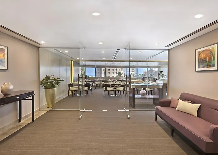 The Curve Hotel