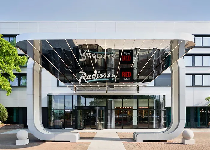Hotel Radisson Red London Heathrow Harmondsworth