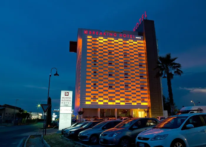 Breaking Business Hotel Mosciano SantʼAngelo