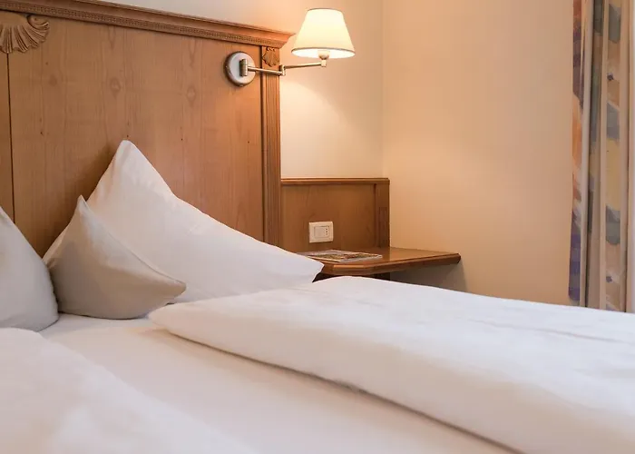 Hotel Mandelhof Eppan an der Weinstraße