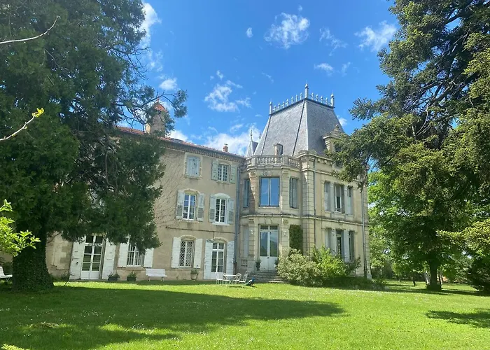 Chateau De Vaugelas - Charmant Domaine Pres De Valence