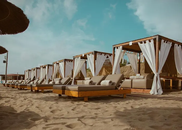 Cumeja Beach Club & Hotel Baia Domizia