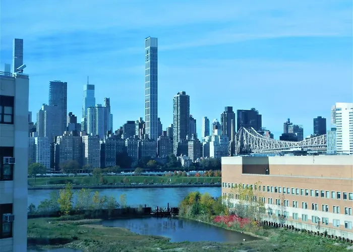 Wyndham Garden Long Island City
