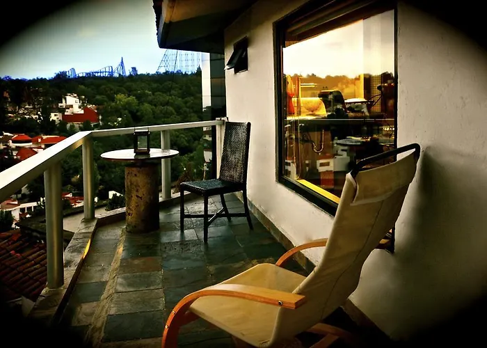 Aztic Hotel And Executive Suites