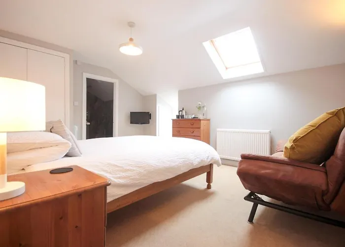 The Five Dials Inn Ilminster