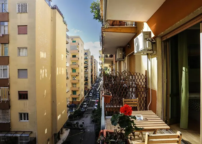 Vomero Maison